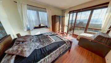 Фото номера Three-Bedroom Apartment with Jacuzzi and Terrace Апартаменты Villa Mango г. Маньови 9